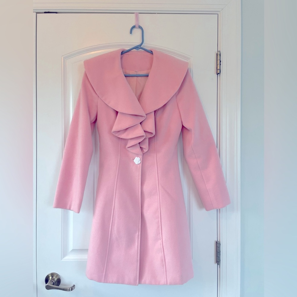Light pink wool peacoat size Medium